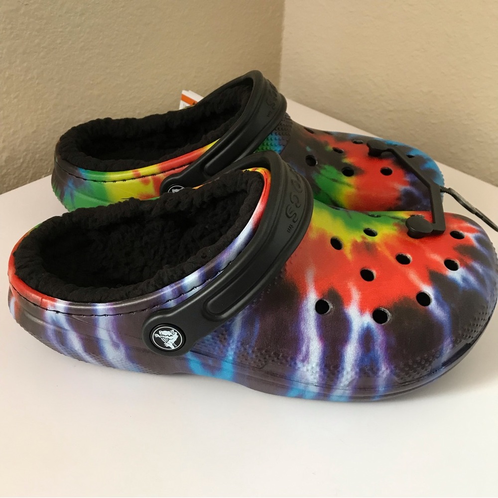 Crocs Classic Tie Dye Lined Clogs Shoes - Picture 7 of 14